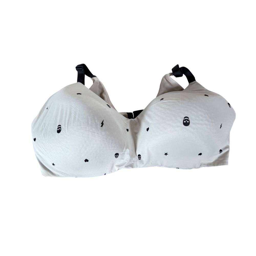 Torrid Curve light grey skull‎ heart print bra